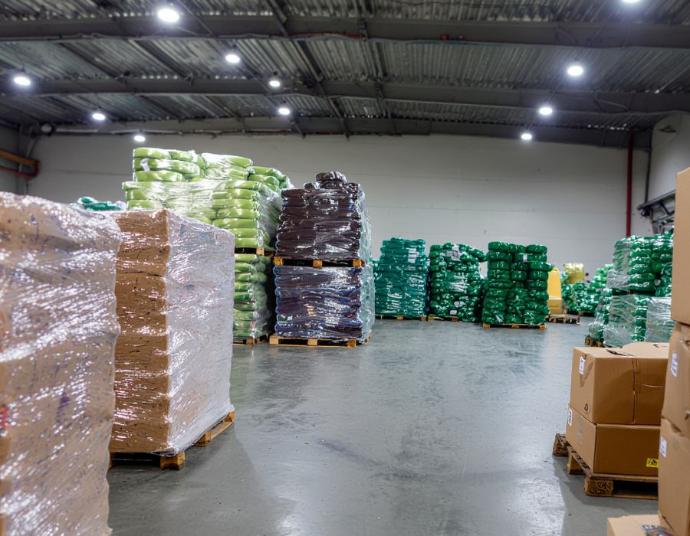 Costos de embalaje industrial y cómo afectan la rentabilidad